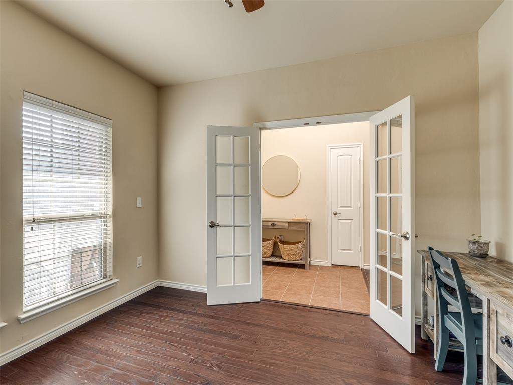 10413 Westover Avenue Property Photo 23