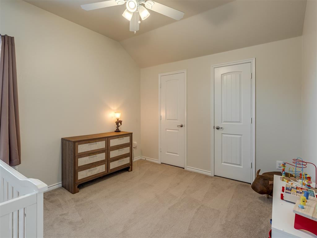 10413 Westover Avenue Property Photo 30
