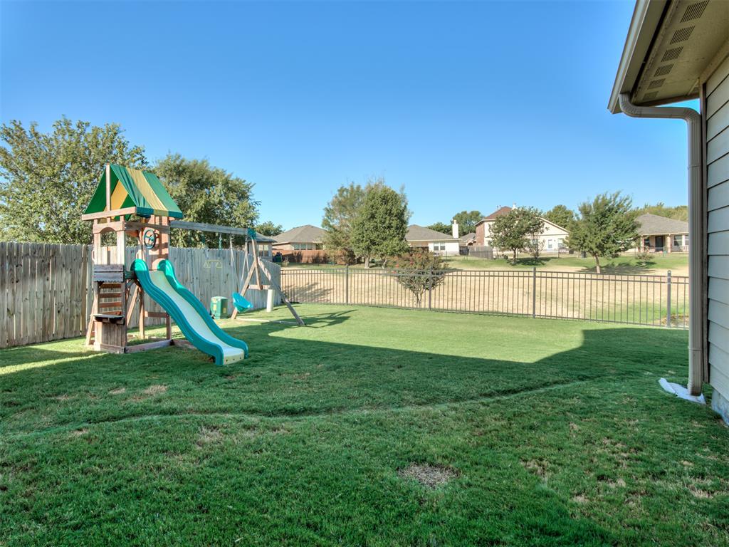 10413 Westover Avenue Property Photo 40