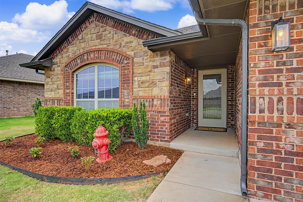 4409 Boardwalk Avenue Property Photo 4
