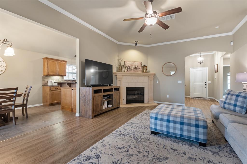 4409 Boardwalk Avenue Property Photo 10