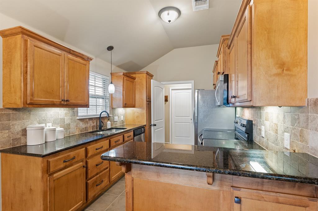 4409 Boardwalk Avenue Property Photo 15