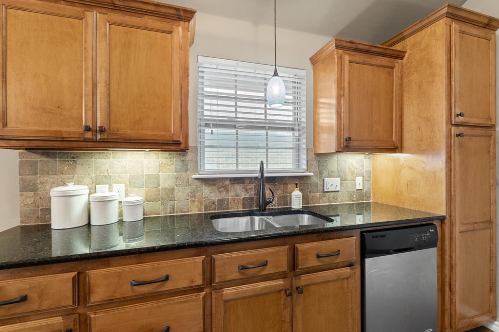 4409 Boardwalk Avenue Property Photo 17
