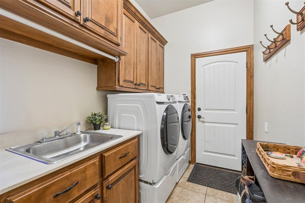 1328 Brayden Drive Property Photo 23