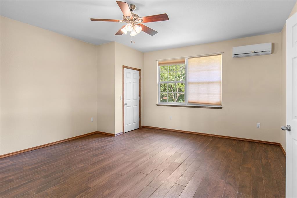 44743 Kingsbury Lane Property Photo 12