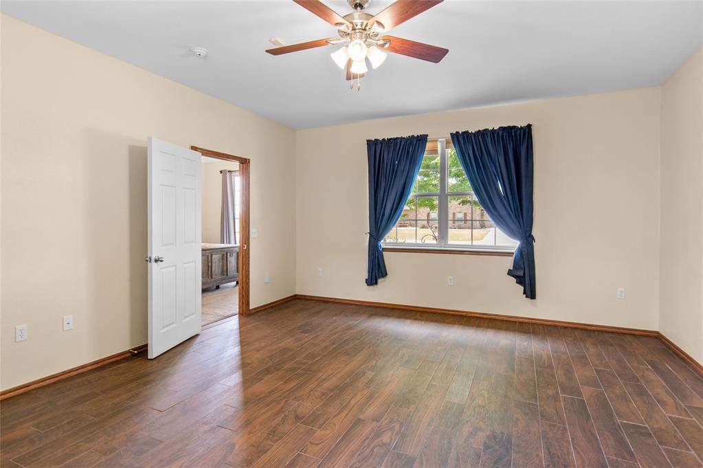 44743 Kingsbury Lane Property Photo 13