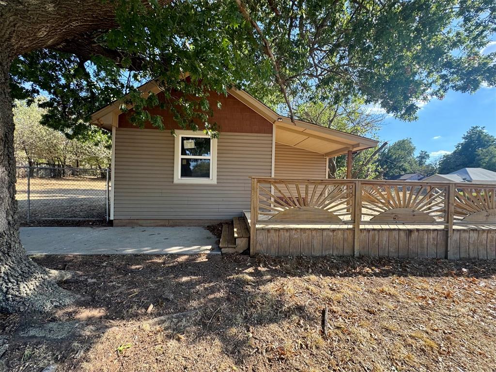 1501 S 6th Street Property Photo 2