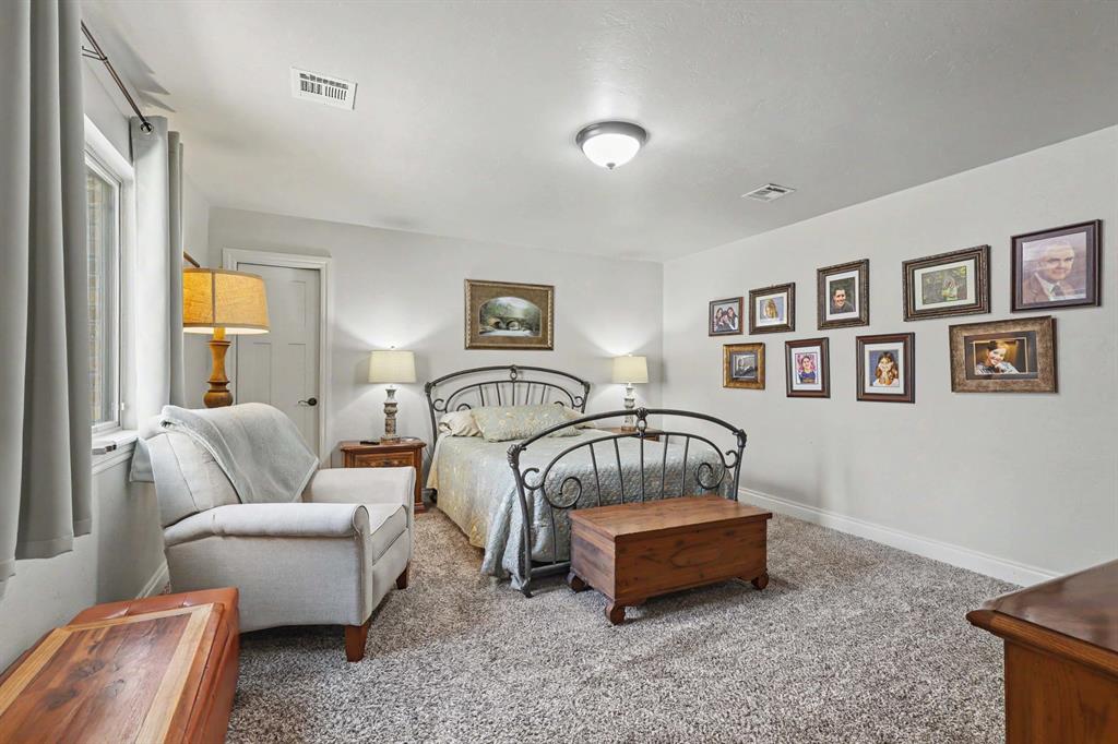 12324 Hidden Forest Boulevard Property Photo 28