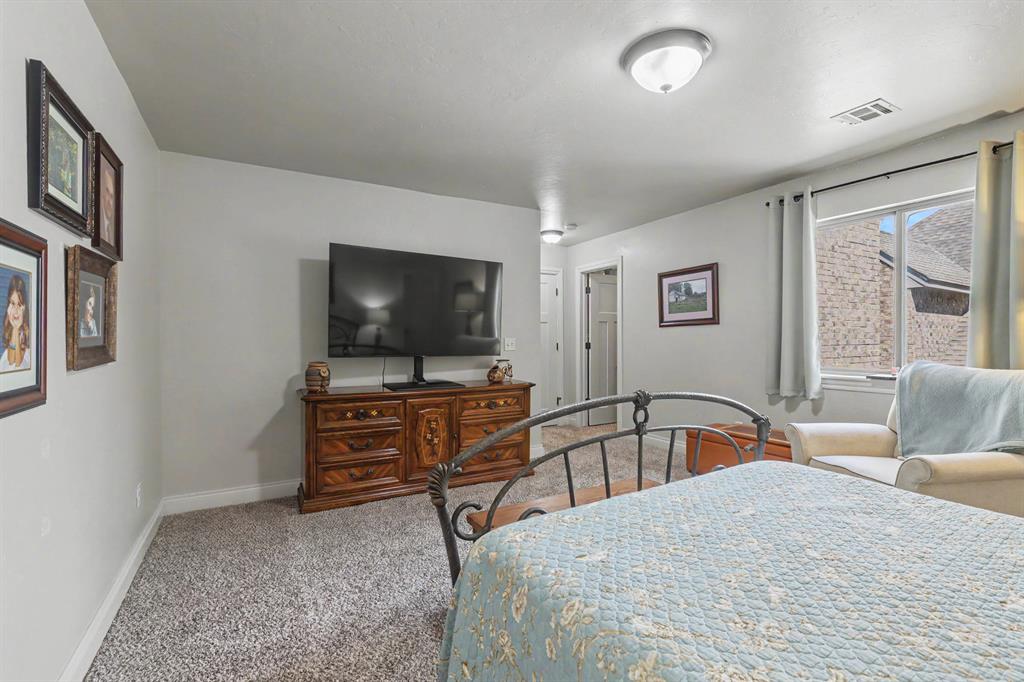 12324 Hidden Forest Boulevard Property Photo 29