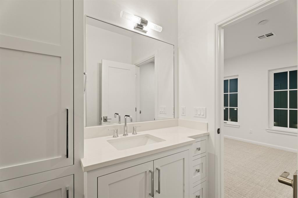 6309 Nw 148th Street Property Photo 42