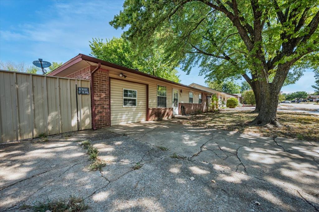 505 Meadowlake Drive Property Photo 4