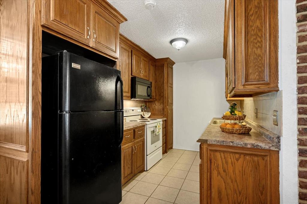 505 Meadowlake Drive Property Photo 14