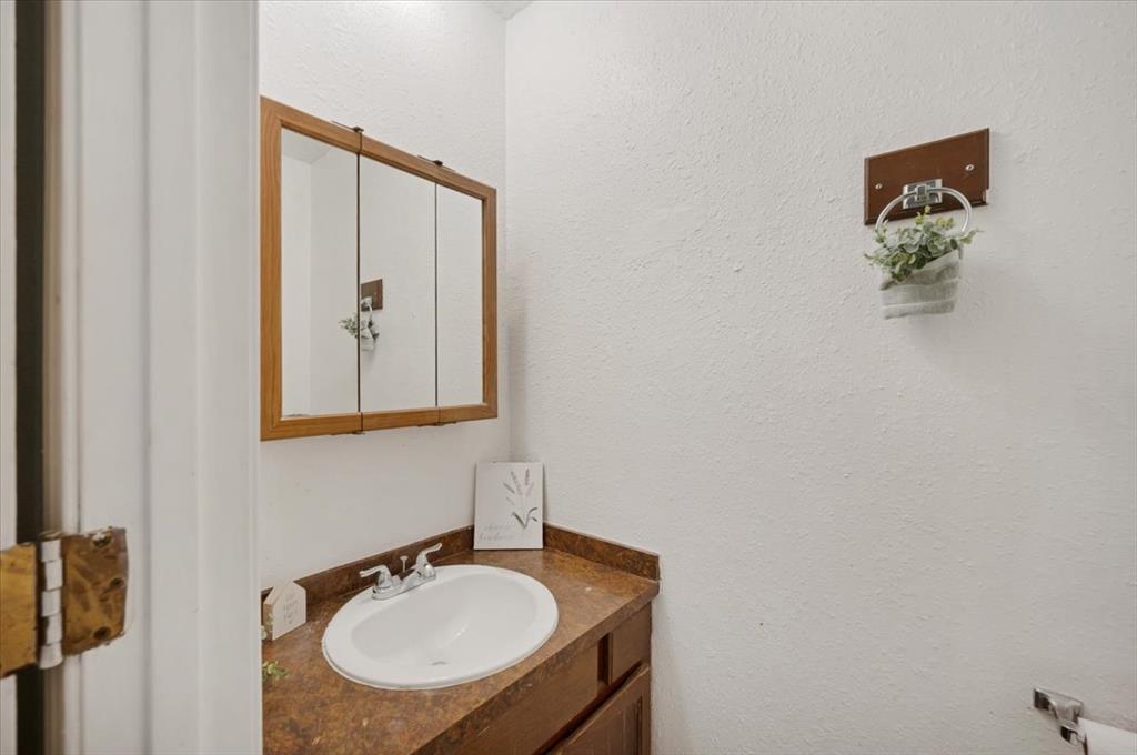 505 Meadowlake Drive Property Photo 28