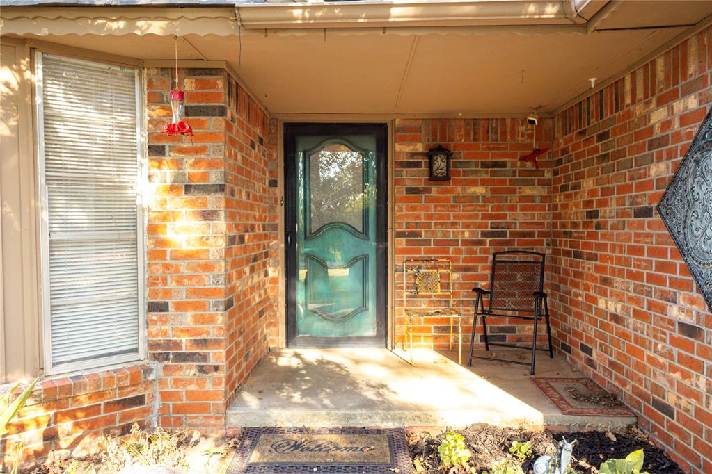 507 Whispering Oaks Property Photo 4