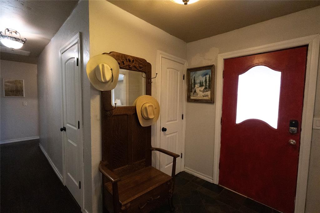 507 Whispering Oaks Property Photo 7