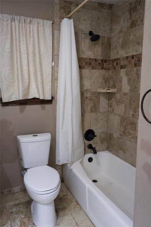 507 Whispering Oaks Property Photo 31