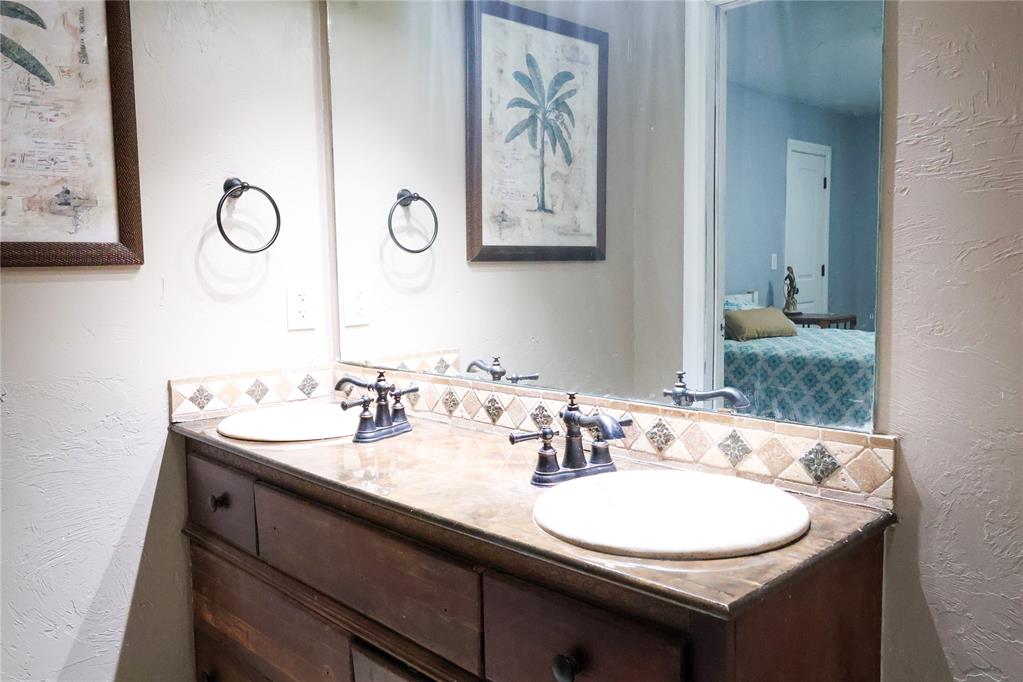 507 Whispering Oaks Property Photo 33