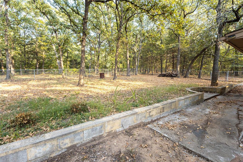 507 Whispering Oaks Property Photo 39