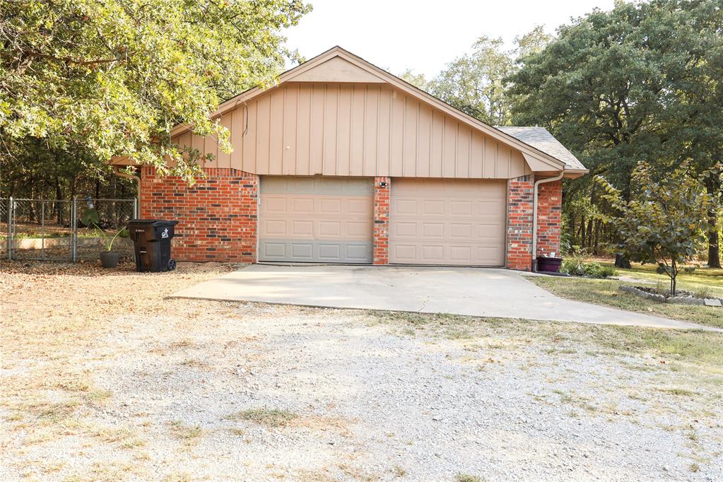507 Whispering Oaks Property Photo 43
