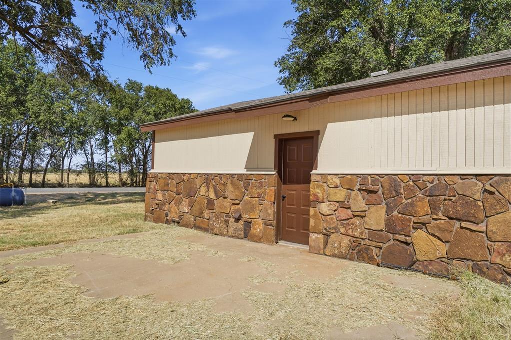 15801 S County Road 2064 Road Property Photo 31