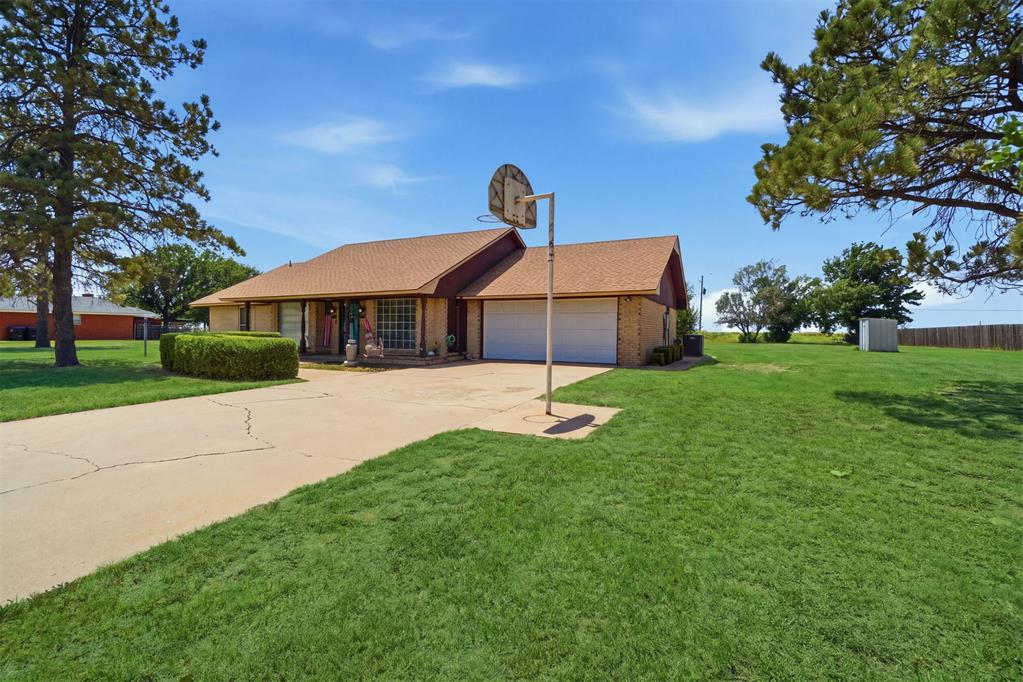 20423 E County Road 1567 Road Property Photo 4