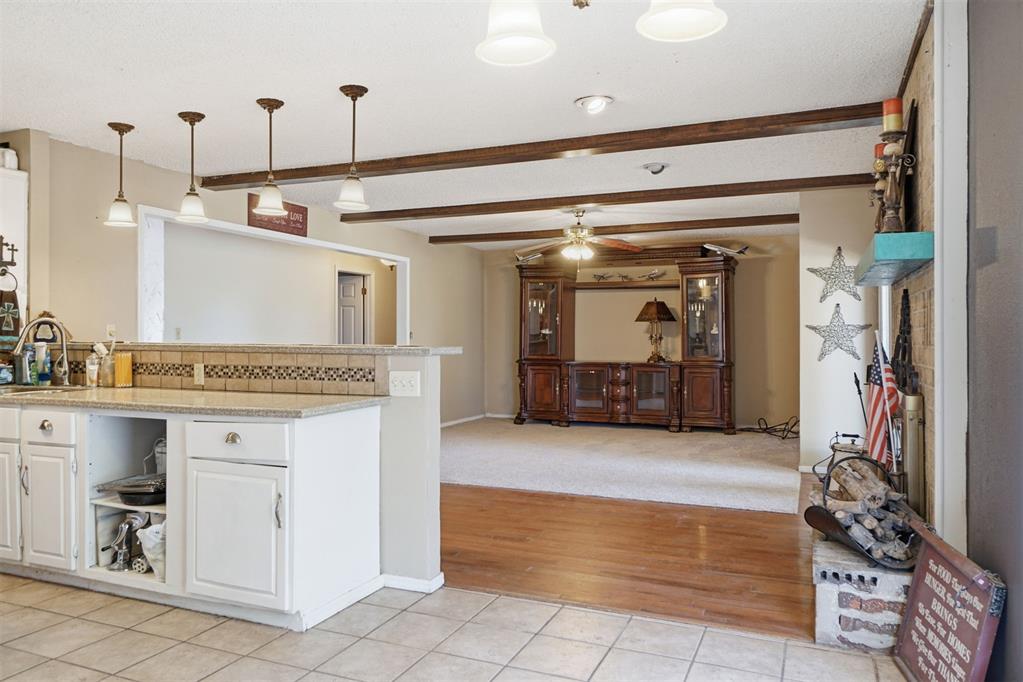 20423 E County Road 1567 Road Property Photo 12