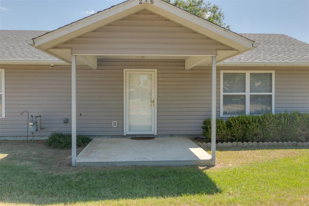216 Sw 4th Street Property Photo 2