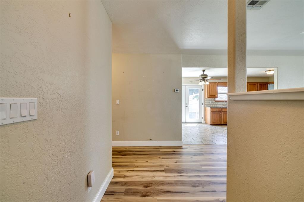 216 Sw 4th Street Property Photo 3