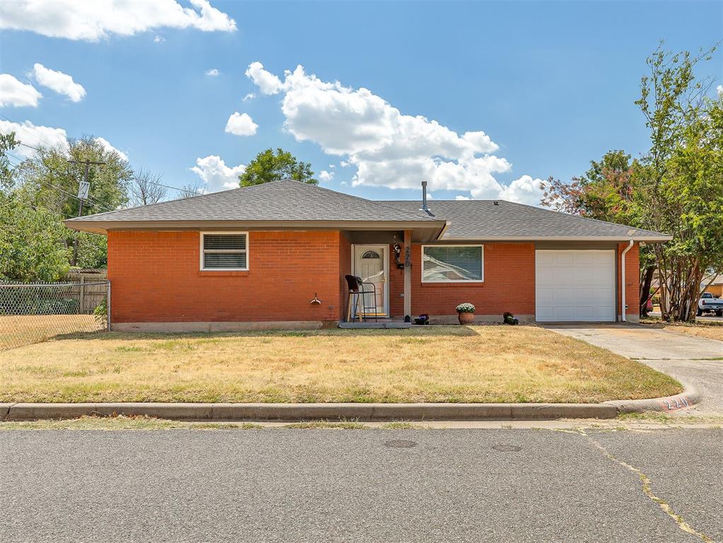 220 S Irving Drive Property Photo 1