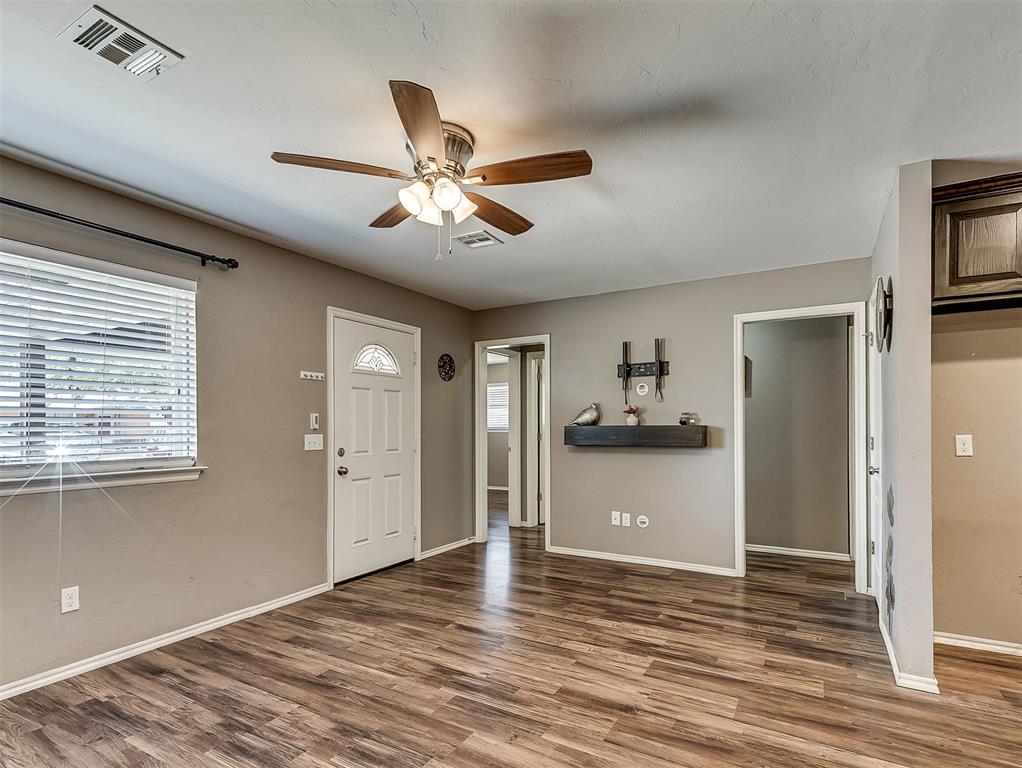 220 S Irving Drive Property Photo 9