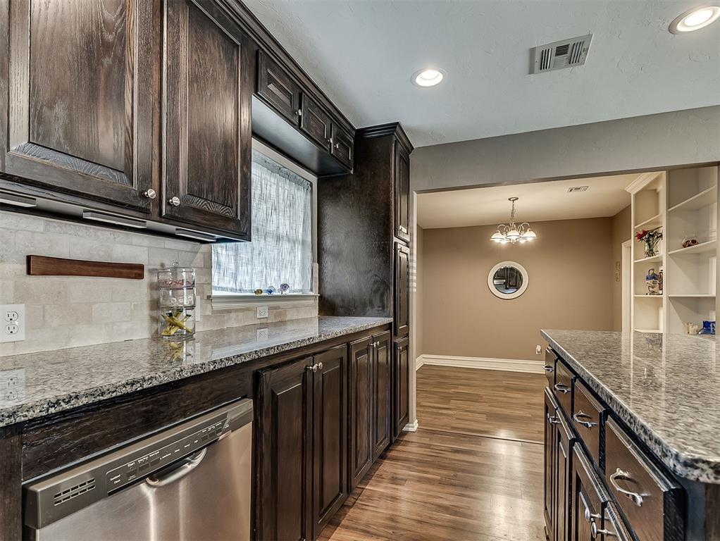 220 S Irving Drive Property Photo 14