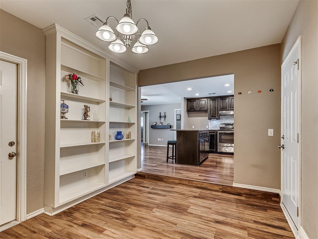 220 S Irving Drive Property Photo 19