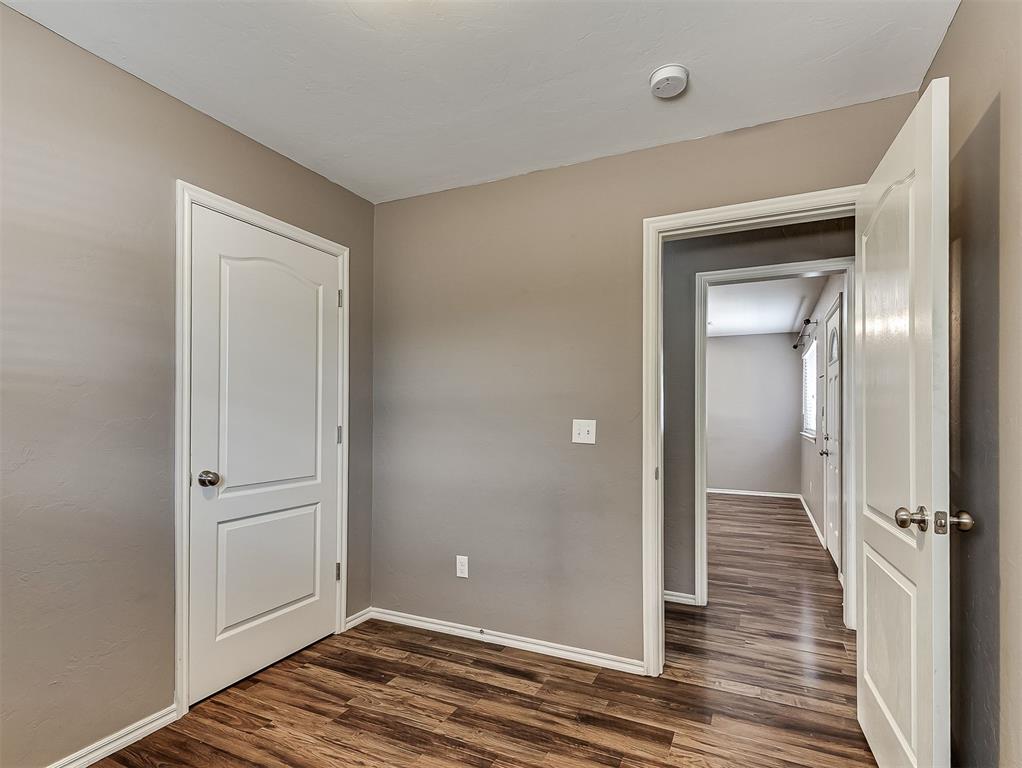 220 S Irving Drive Property Photo 23
