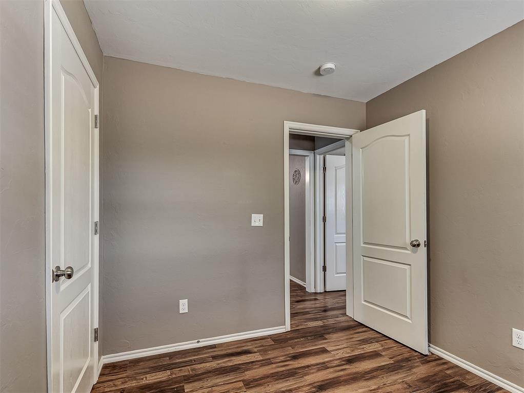 220 S Irving Drive Property Photo 24
