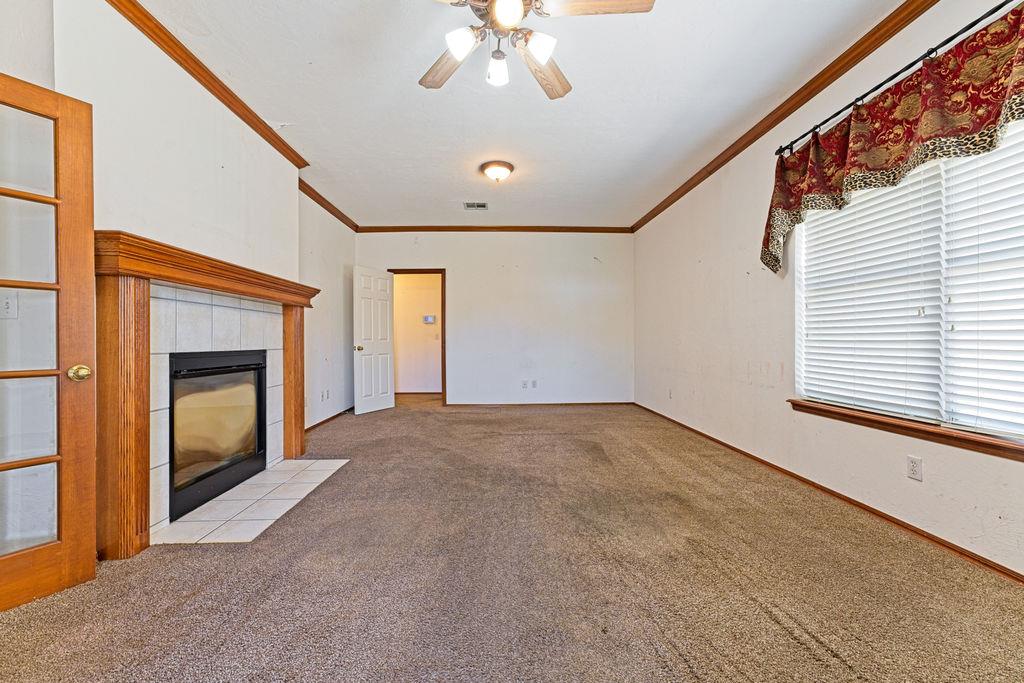 9301 S Barnes Avenue Property Photo 23