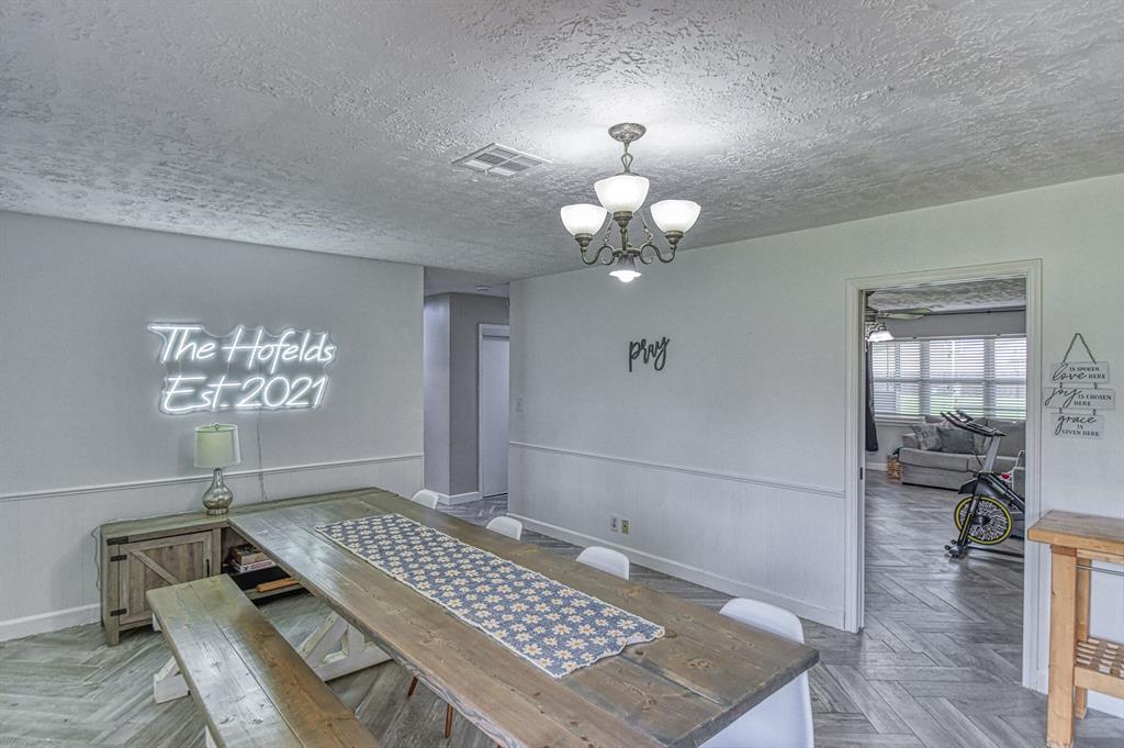2225 W Country Club Road Property Photo 10