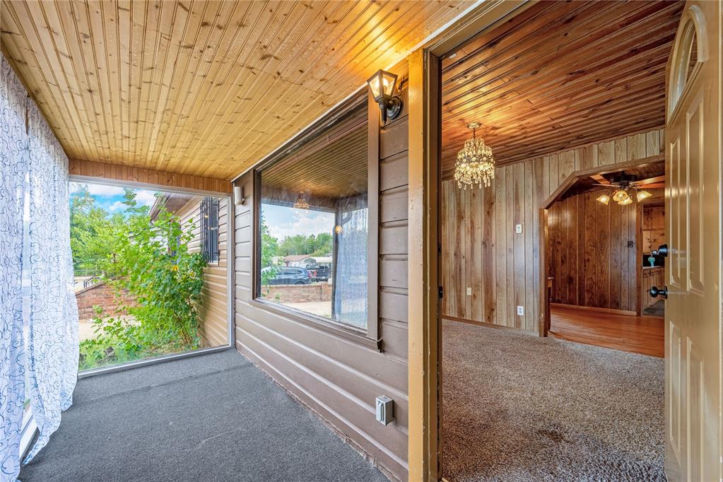 1804 Nw Lindy Avenue Property Photo 6