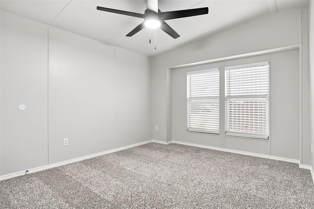 11700 S Sooner Road Property Photo 16