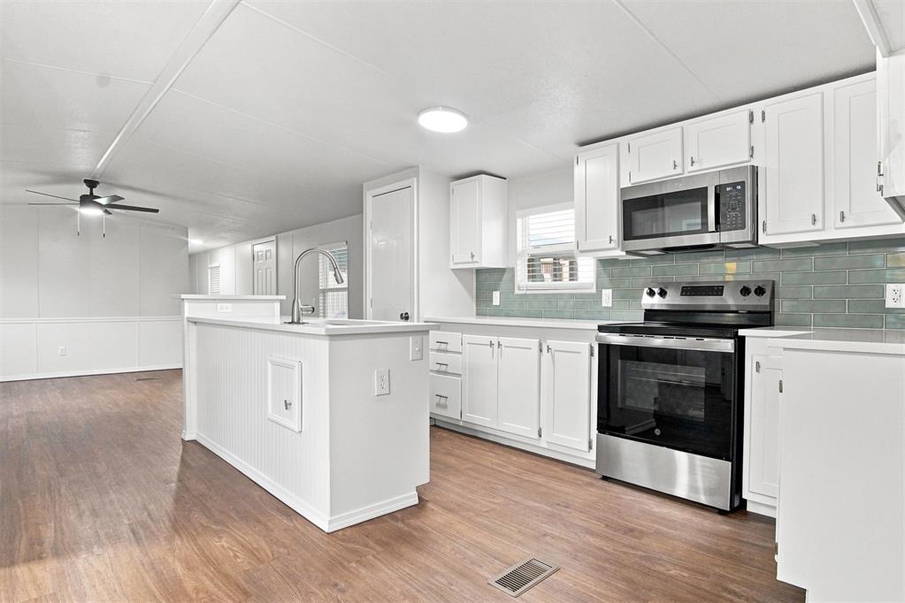 11700 S Sooner Road Property Photo 17