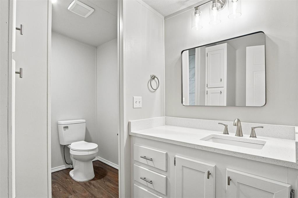 11700 S Sooner Road Property Photo 32