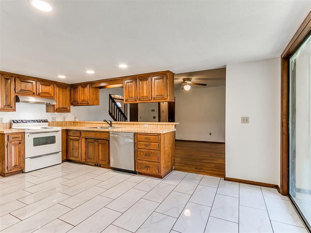 105 Woodbridge Circle Property Photo 12