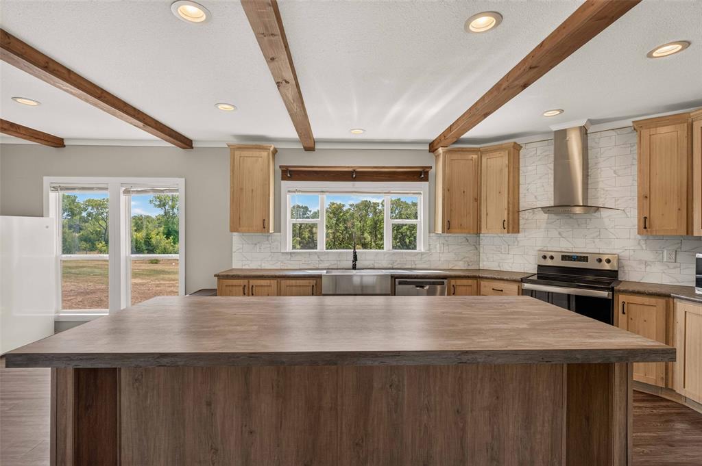 35749 Honeysuckle Lane Property Photo 14