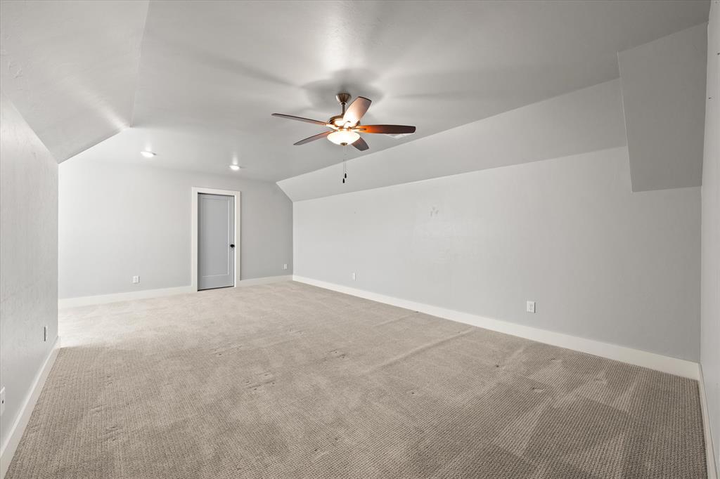 499 Old Farm Road Property Photo 32