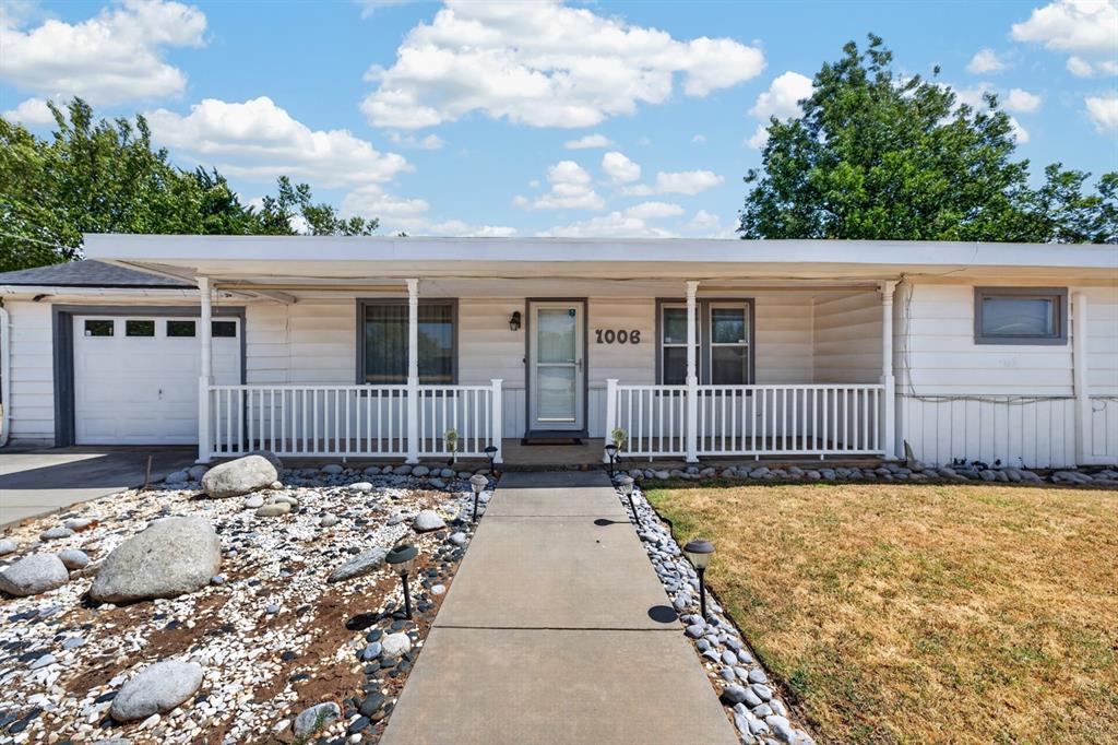 1006 N Douglas Boulevard Property Photo 4