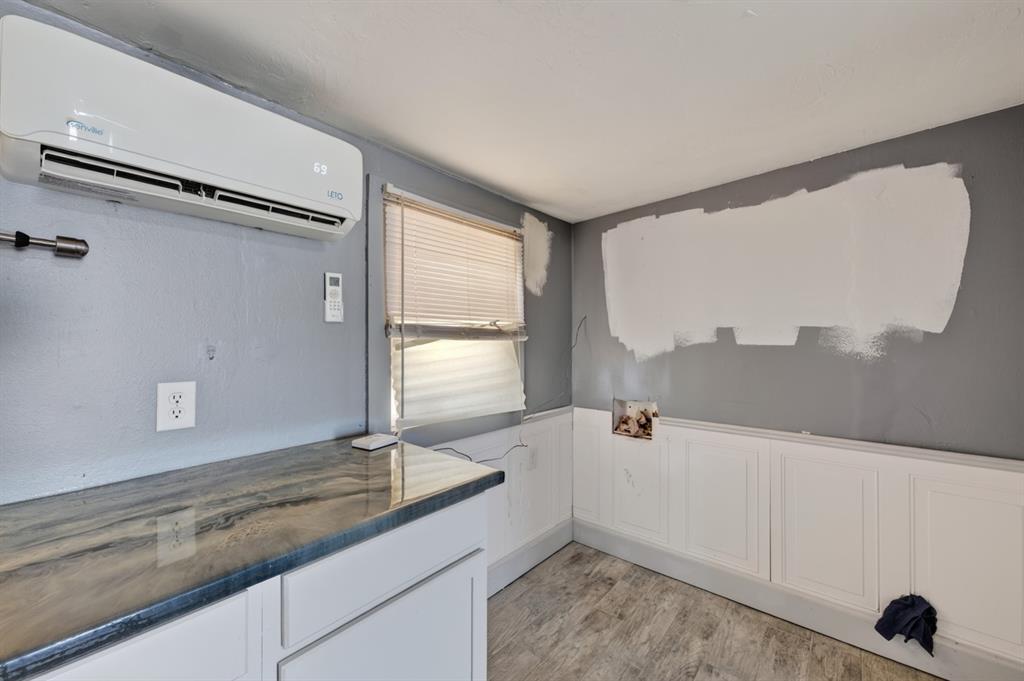 1006 N Douglas Boulevard Property Photo 11