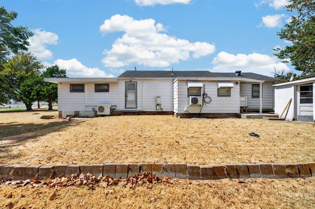 1006 N Douglas Boulevard Property Photo 24