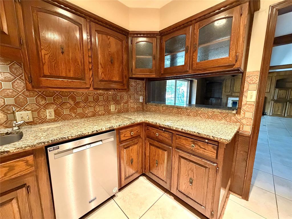 116 Caulder Drive Property Photo 7