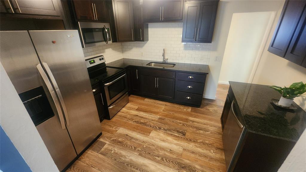 2215 Nw 38th Street Property Photo 8