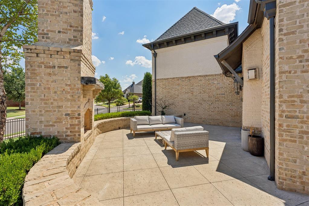 16738 Little Leaf Court Property Photo 47