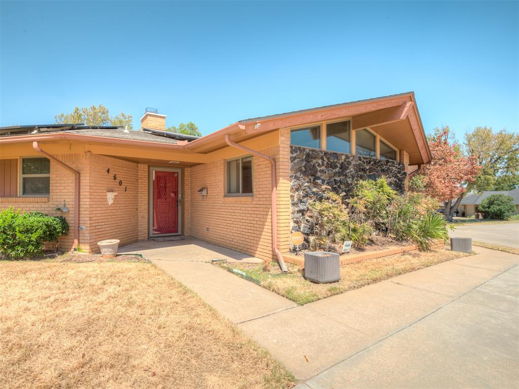 4601 Nw 57th Street Property Photo 3